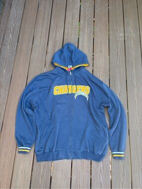 Description:⚡️ VINTAGE Y2K CHARGERS ZIP-UP HOODIE ⚡️